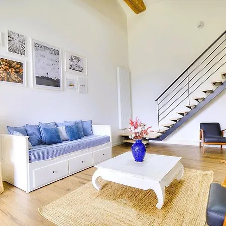 Holiday home Loft Au Coeur Des Vignes Dans Un Ancien Chai Marcy (Rhone)